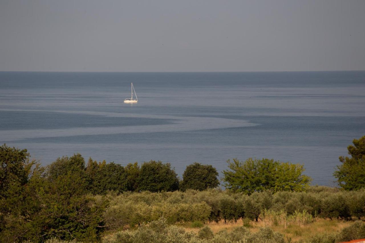 Zuri-Sea Wiev Zambratija  Bagian luar foto